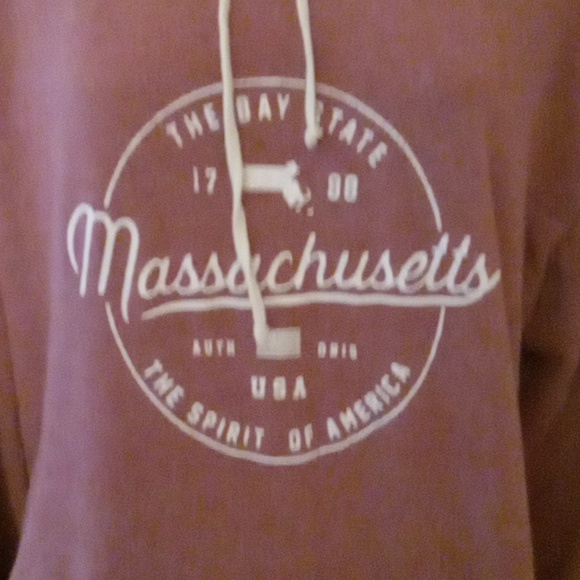 Massachusetts hoodie - Picture 2 of 3